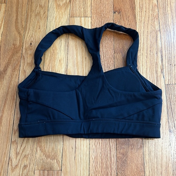Alphalete Sports Bra - Picture 2 of 3